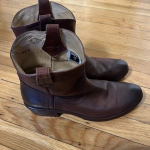 Frye short boot size 9B